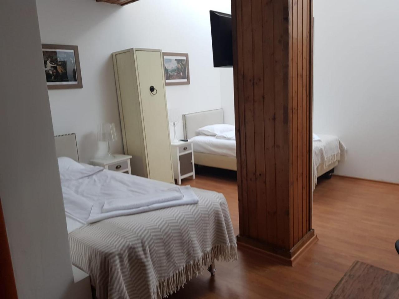 Nonna Mia Hotel Bucharest Exterior photo